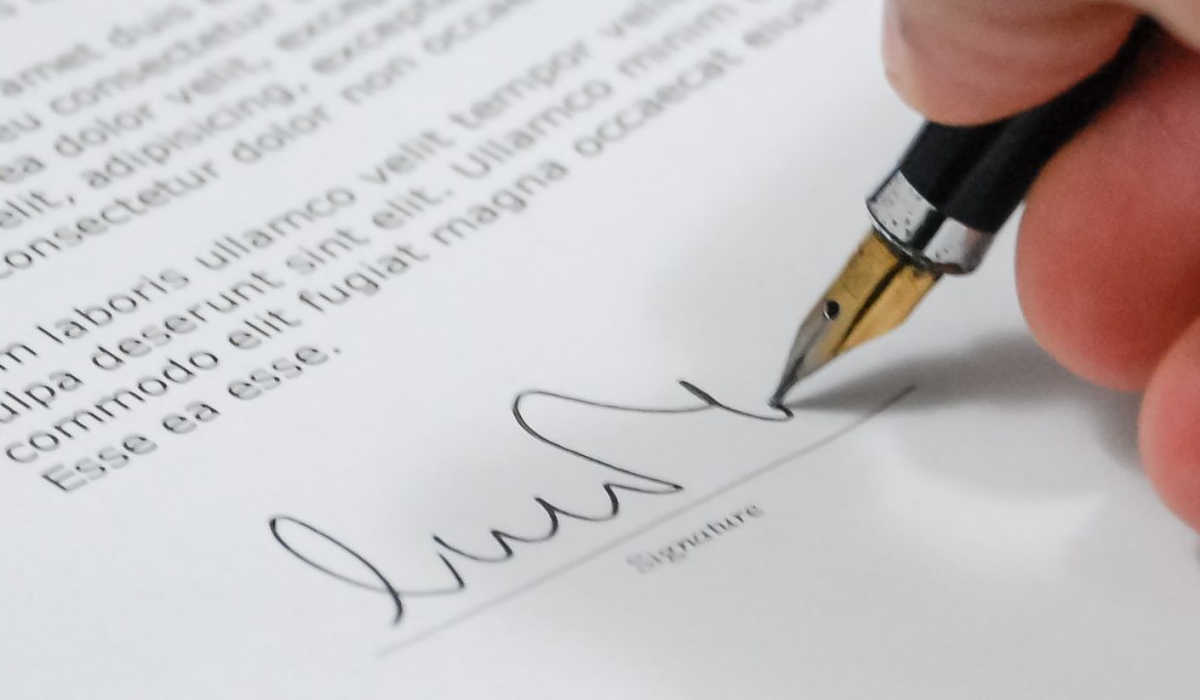 Składanie podpisu nad ustawą o statusie ukr