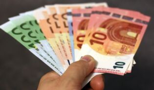Pieniądze na zapłacenie podatków w Polsce dla Ukraińców
