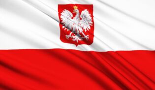 Polska flaga w Święto Niepodległości-PL