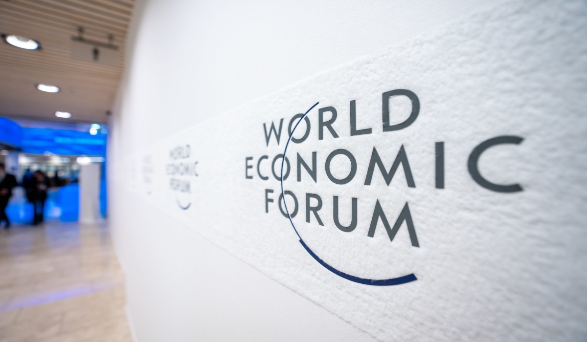 Logo World Economic Forum. Pl