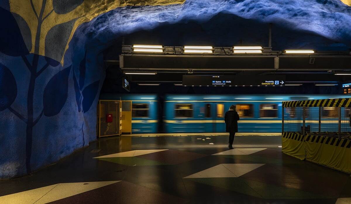Потяг у тунелі