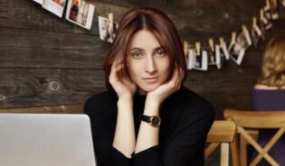 Kobieta kupiła zegarek na rękę Michael Kors-PL